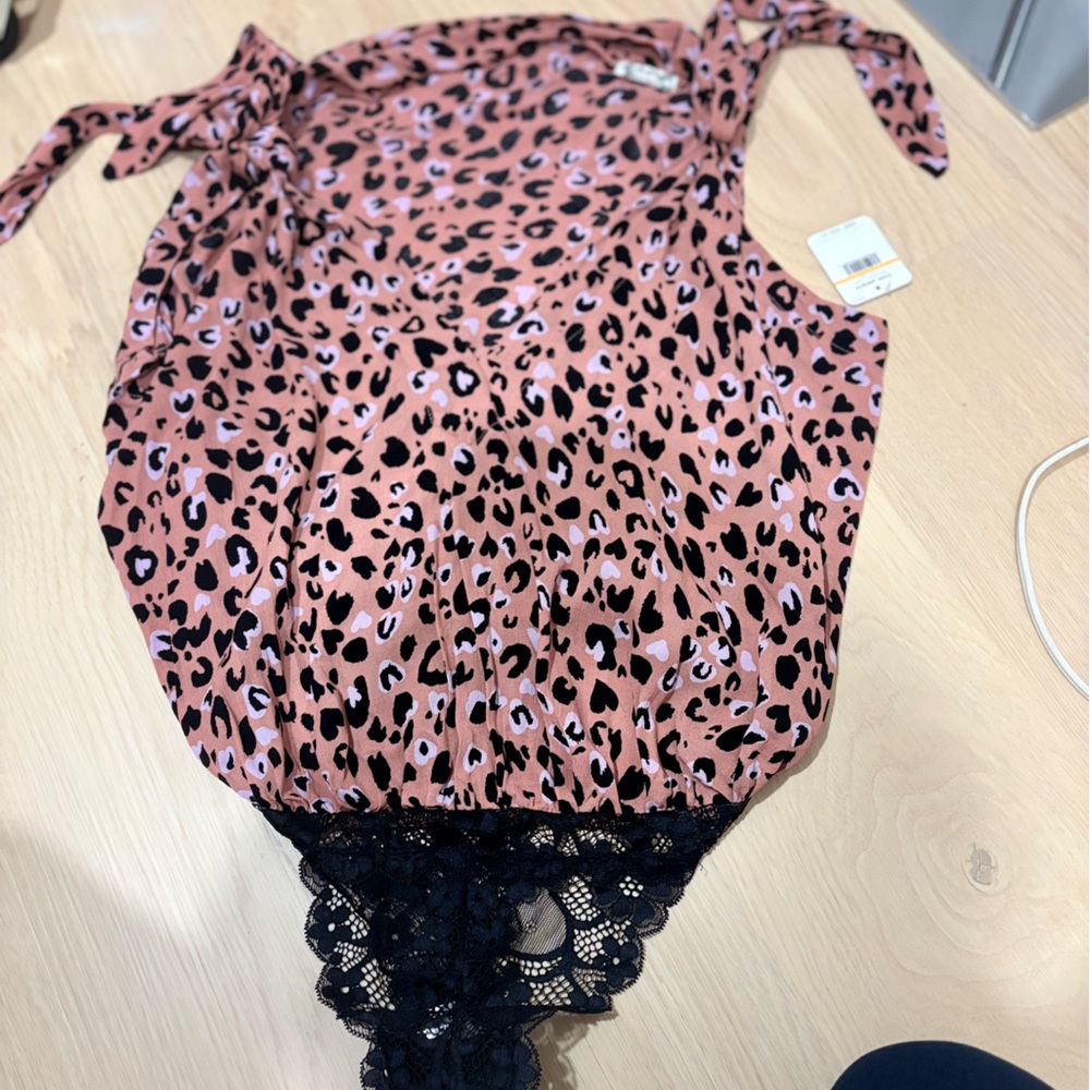 NWT Free People Pink Leopard Print Top - Picture 11 of 11